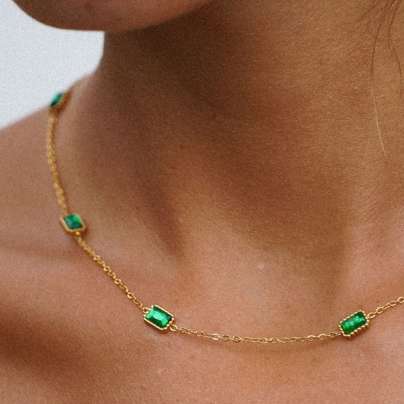 ATOLEA RAJA AMPAT NECKLACE 18k gold green emerald zirconia waterproof no tarnish - Picture 1 of 6